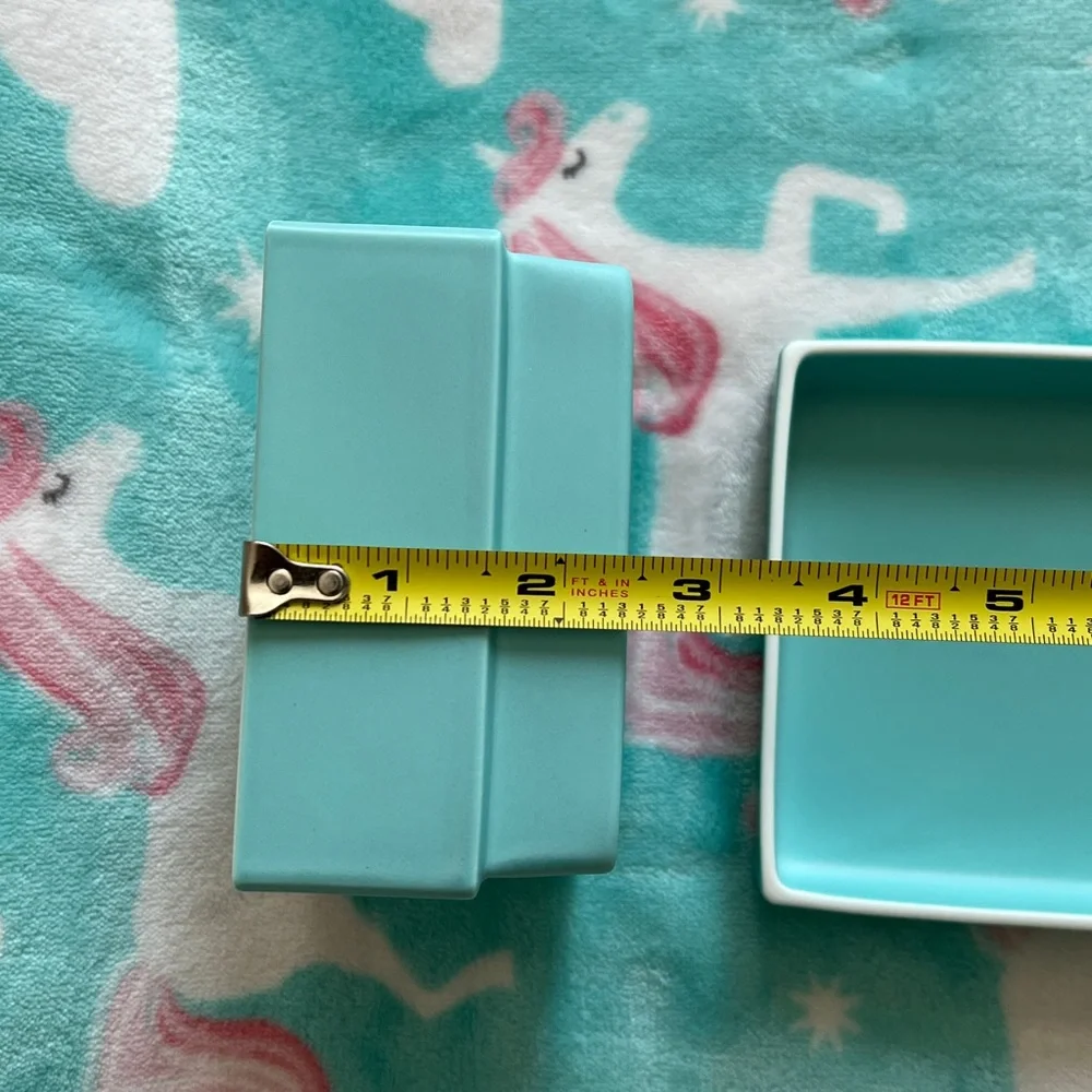 Trinket‎ box